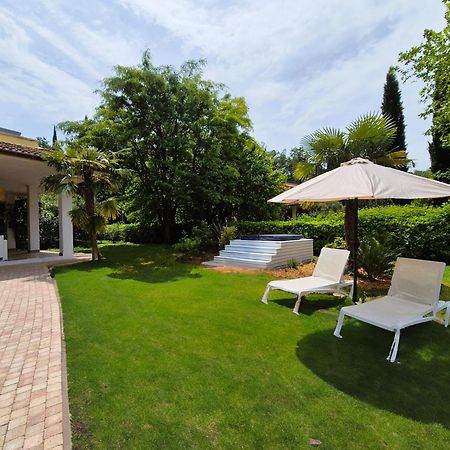 Park Residence Il Gabbiano Moniga del Garda Exterior photo