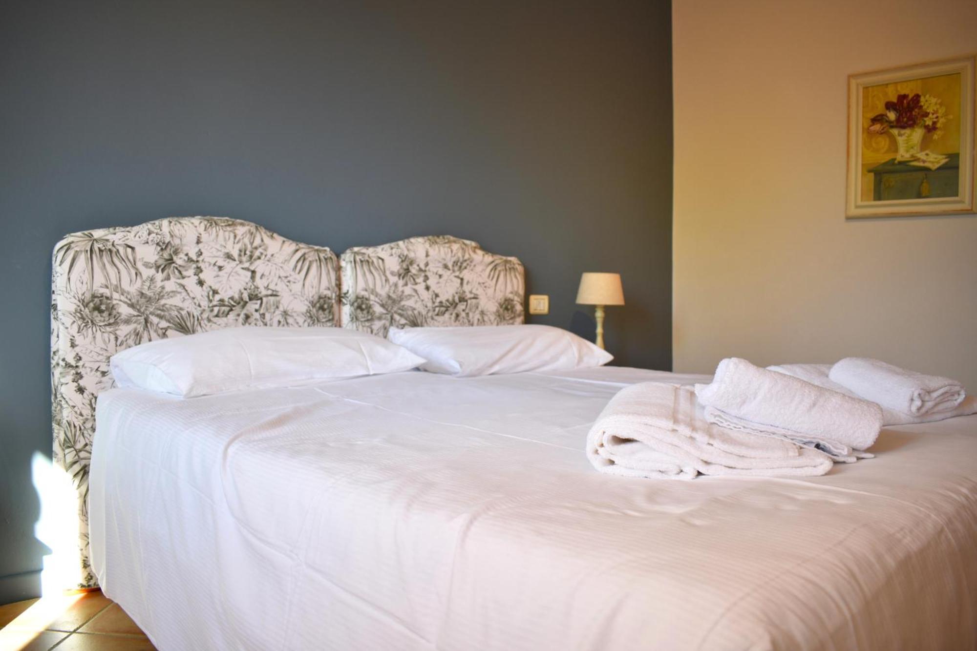 Park Residence Il Gabbiano Moniga del Garda Room photo