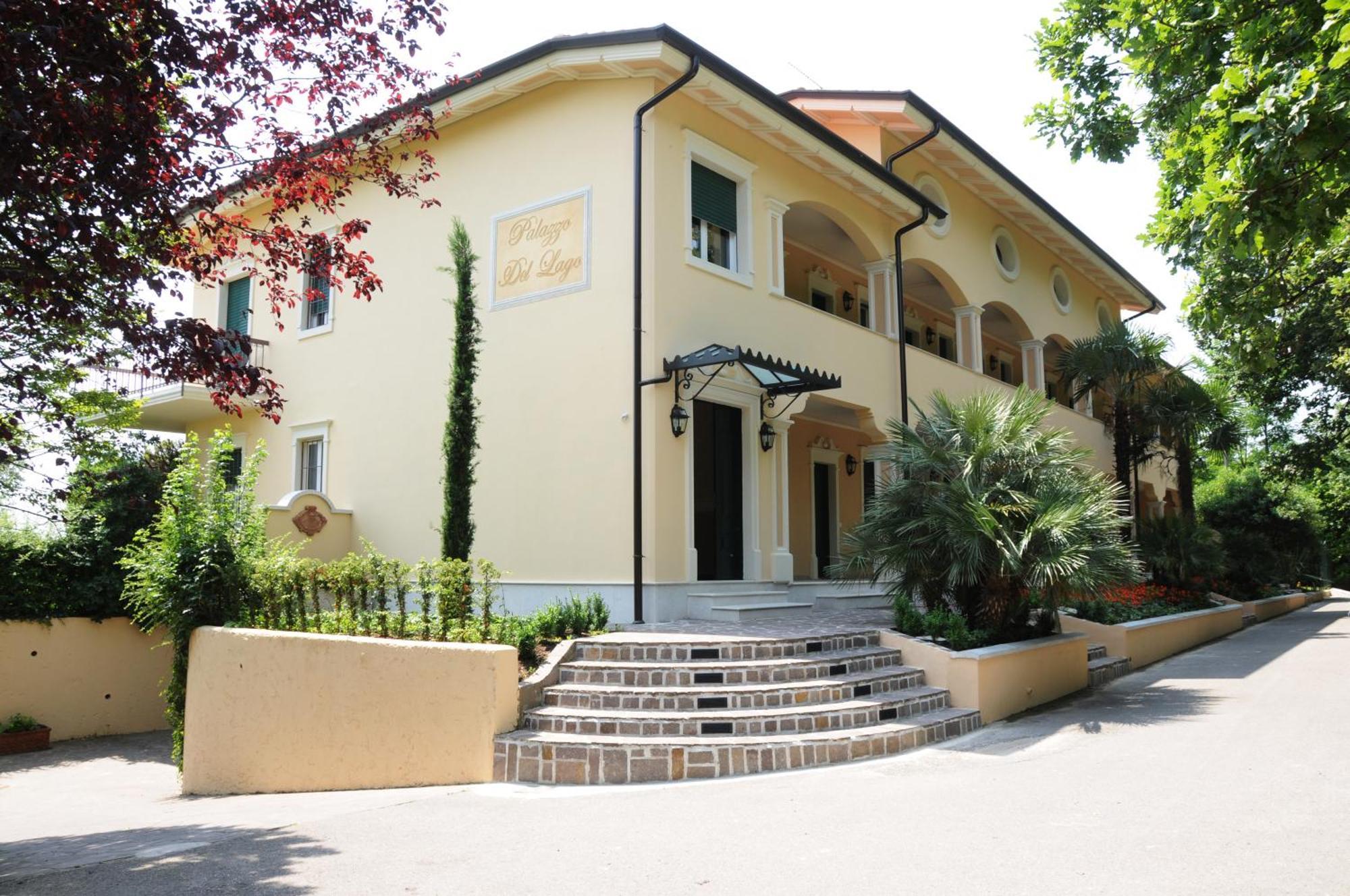 Park Residence Il Gabbiano Moniga del Garda Exterior photo
